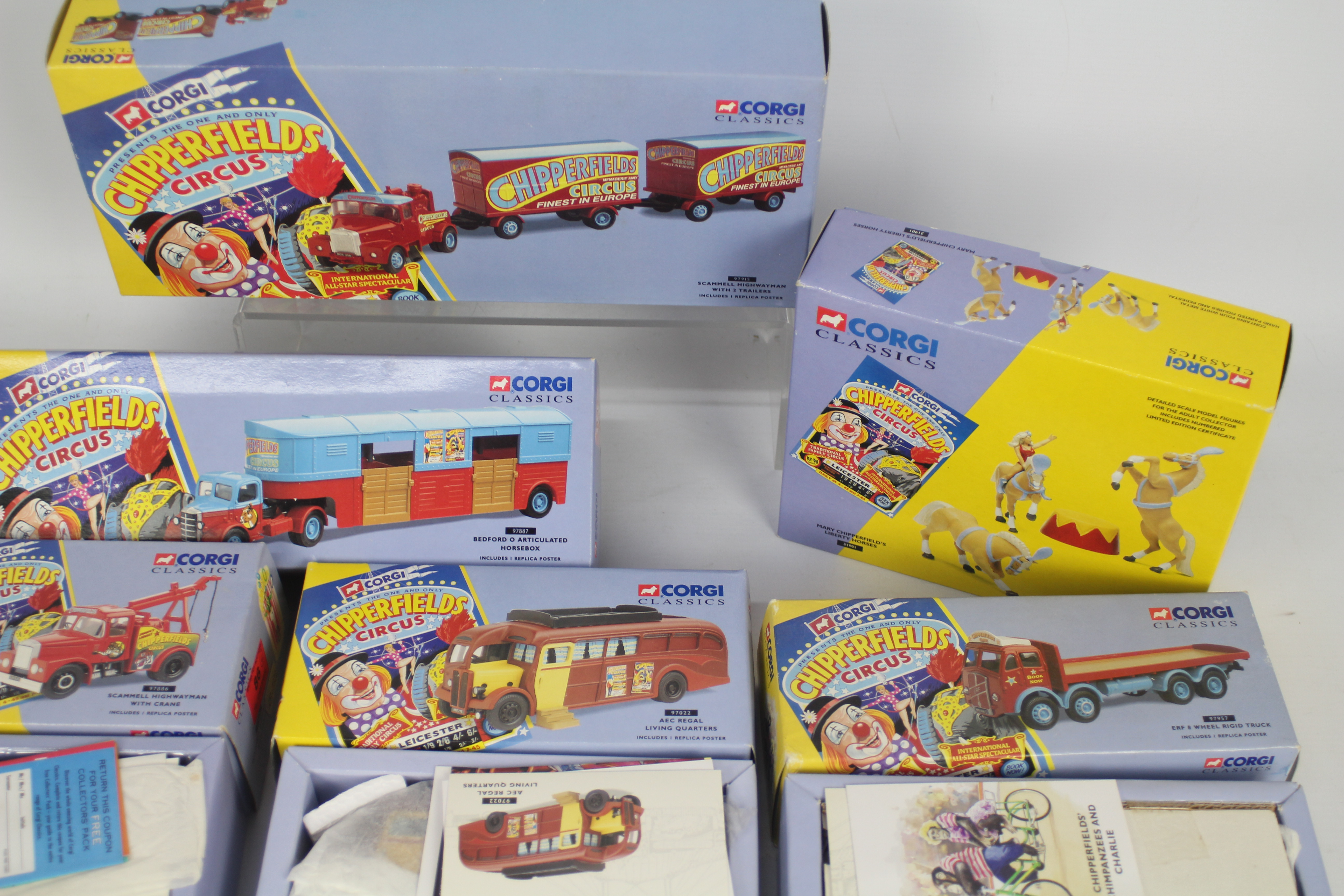 Corgi Chipperfields Circus - sixe boxed diecast models comprising # 97886, 97887, 97957, 97022, - Image 3 of 3