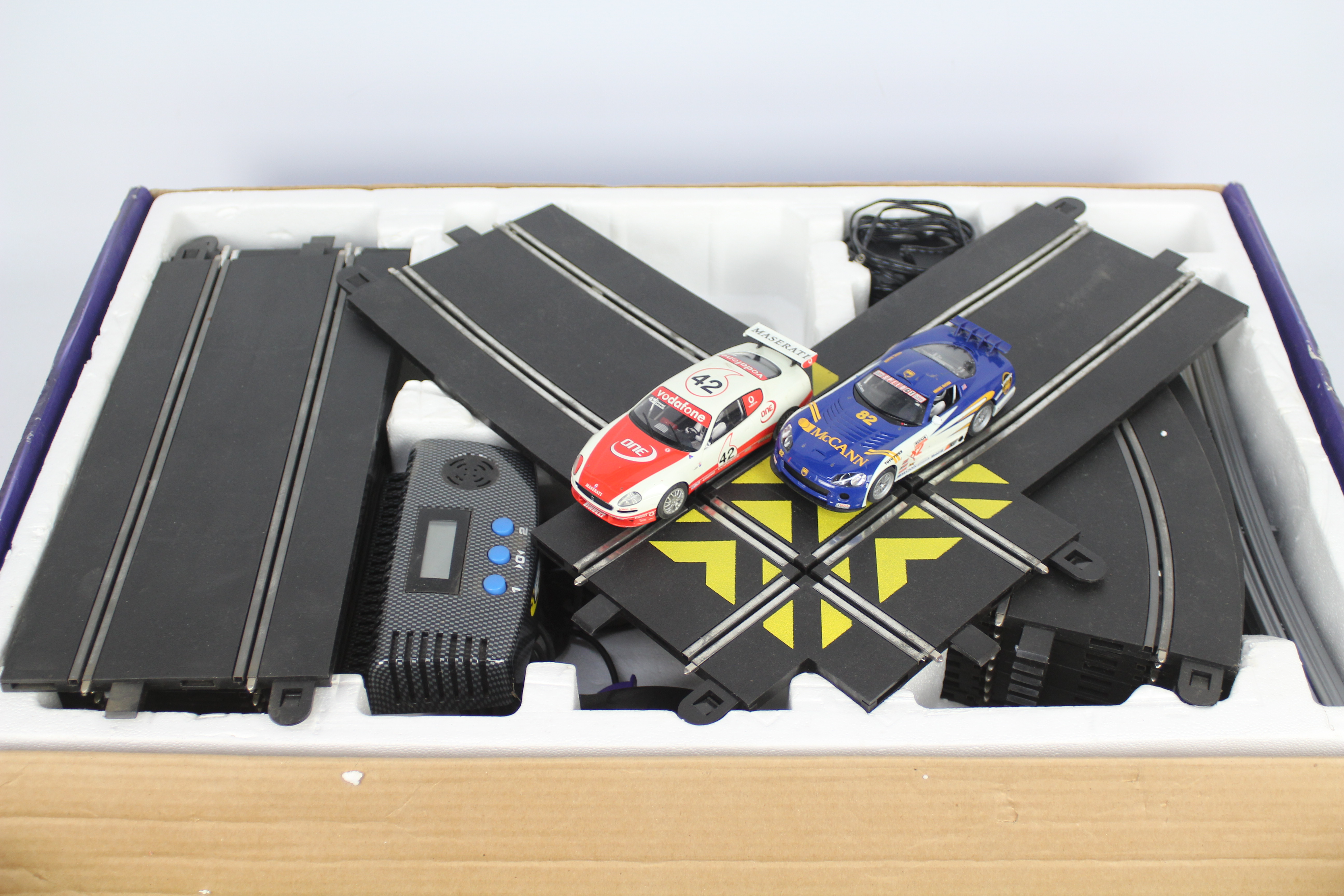 Scalextric - 2 x boxes sets, # C1166L Maserati Challenge and # C653 Grand Prix set. - Image 4 of 5
