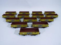Bachmann - 14 x unboxed 00 gauge wagons,