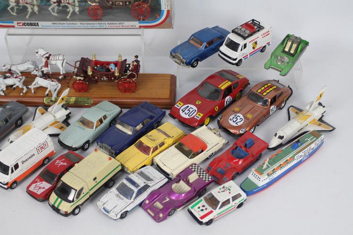 Corgi - Matchbox - Polistil - A collection of over 20 loose diecast vehicles and one boxed - Image 3 of 3