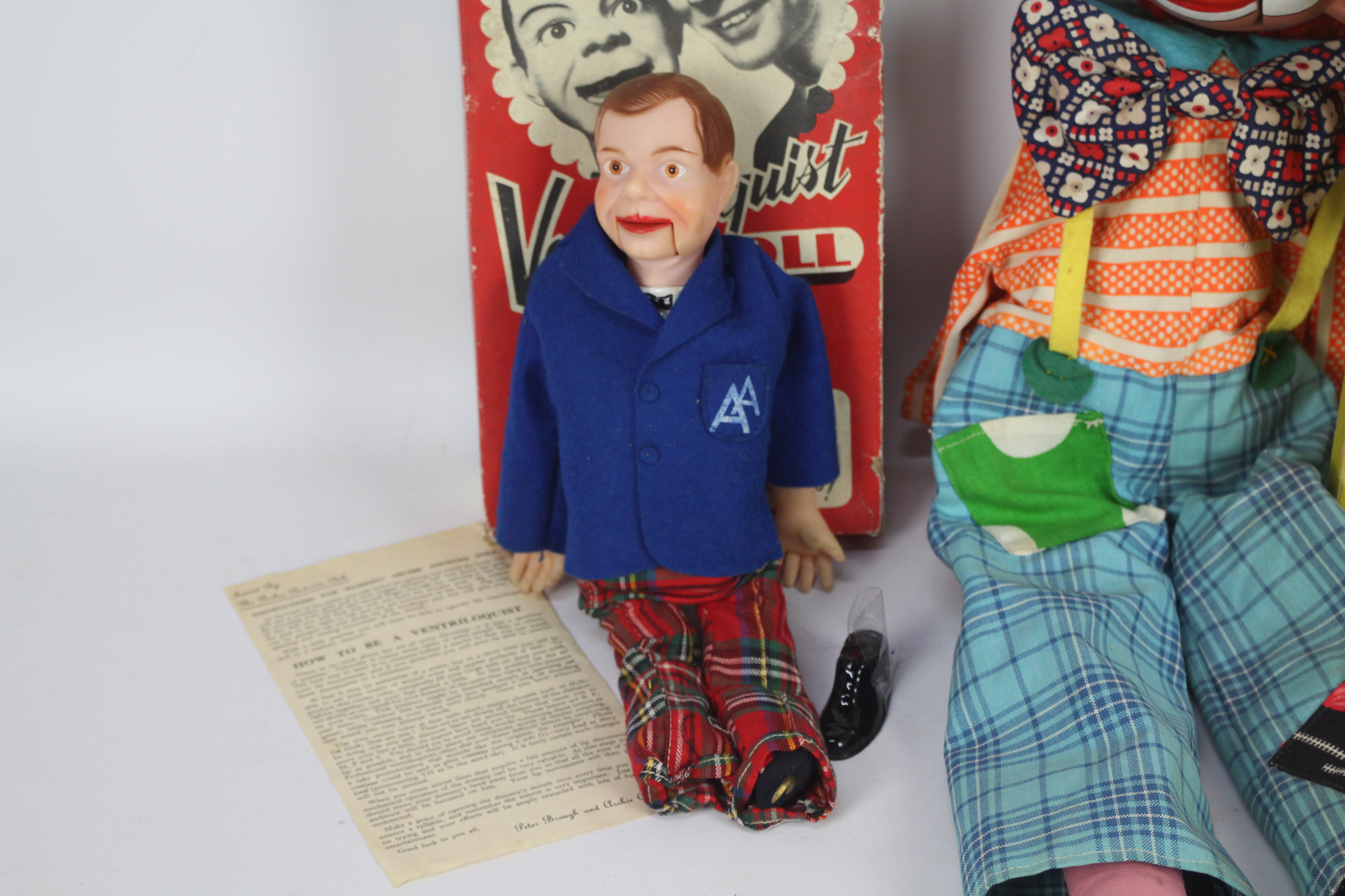 A Palitoy Peter Brough's Archie Andrews Ventriloquist Doll (missing one shoe) contained in original - Image 2 of 3