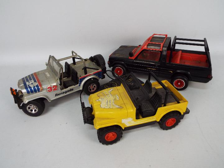 Joustra - New Bright - 3 x vintage large plastic car models, - Image 2 of 3