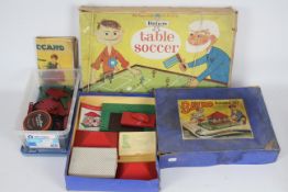 Bayko - Meccano - Relum - A collection of vintage toys, a boxed Bayko building set No.