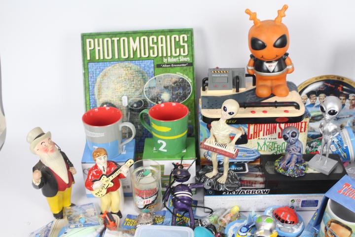 Vivid Imaginations, Matchbox, Others - A mixed collection of TV related and Sci-Fi collectables, - Image 2 of 5