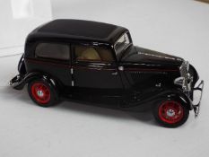 Franklin Mint - A boxed 1:24 scale John Dillinger's 1933 Ford Deluxe by Franklin Mint .