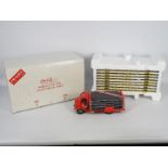 Danbury Mint - A boxed 1:24 scale #127-002 'Replica of the 1938 Coca Cola Delivery Truck' by