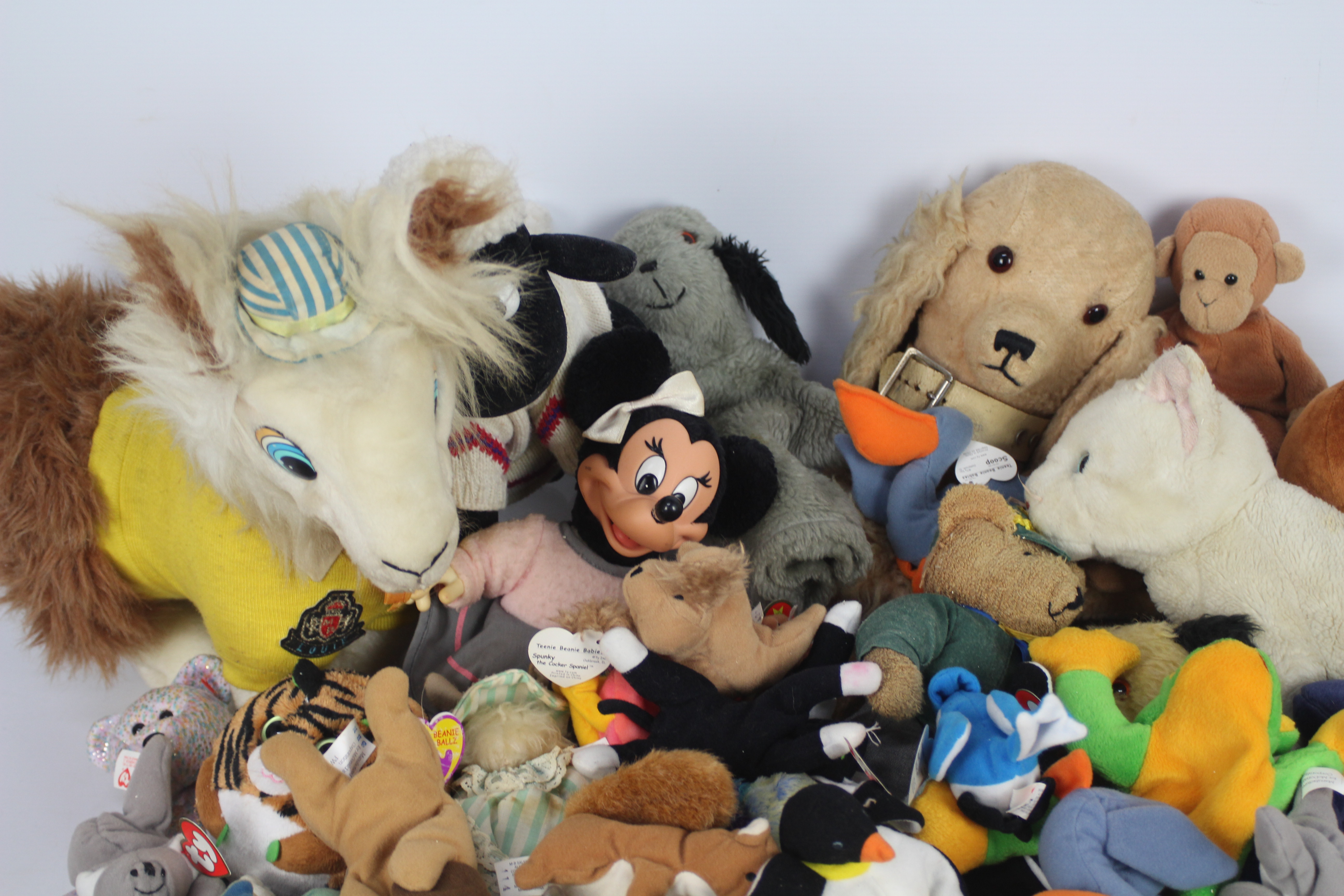 A collection of soft toys to include Ty - Image 2 of 3