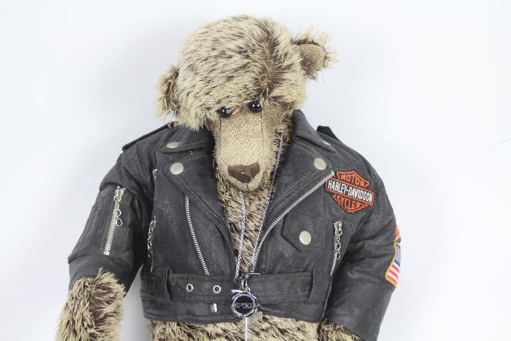 Judy Taylor - Harley Davidson - A large hand made bear by Judy Taylor, - Image 2 of 7