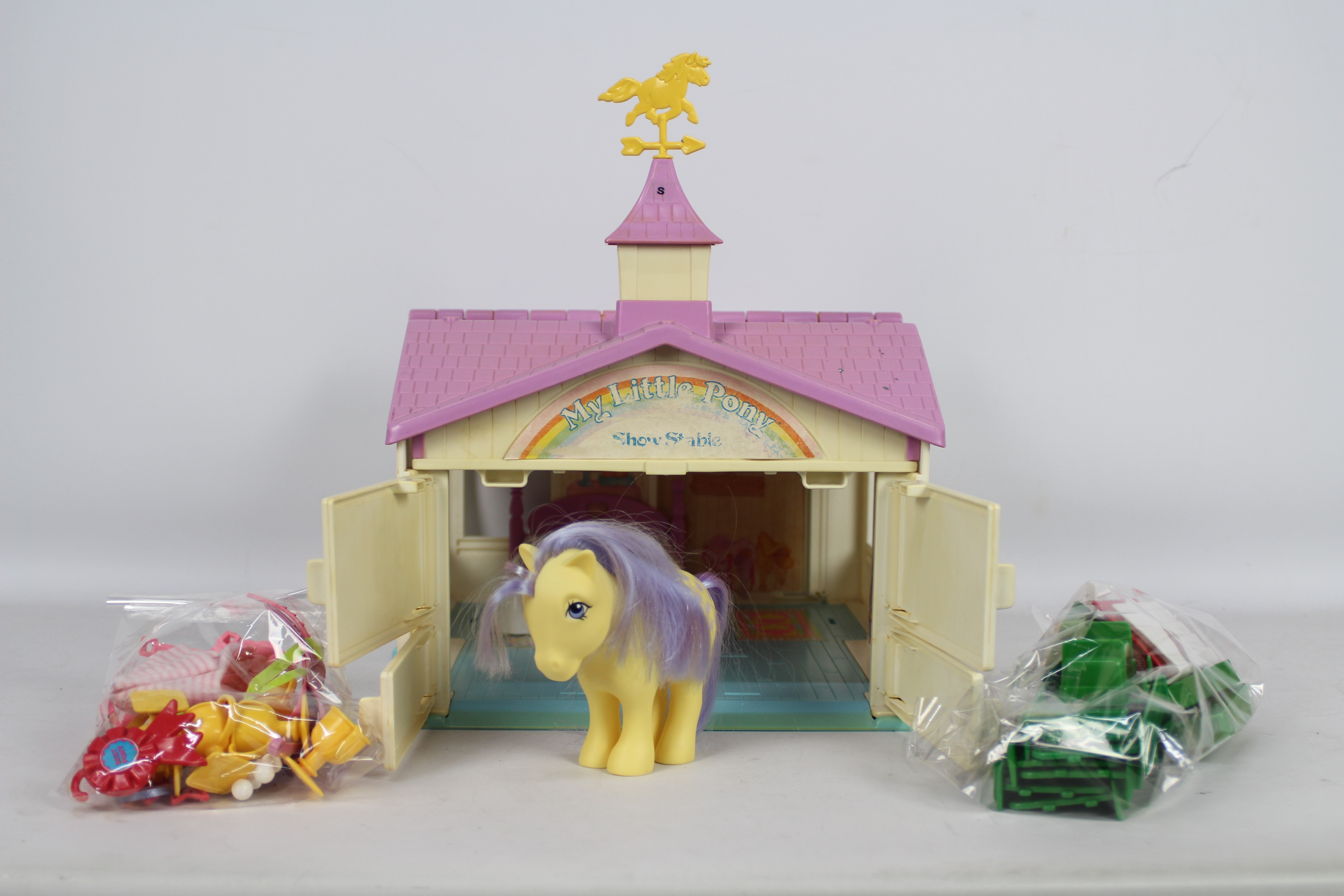 My Little Pony, Hasbro - An unboxed, - Image 2 of 6