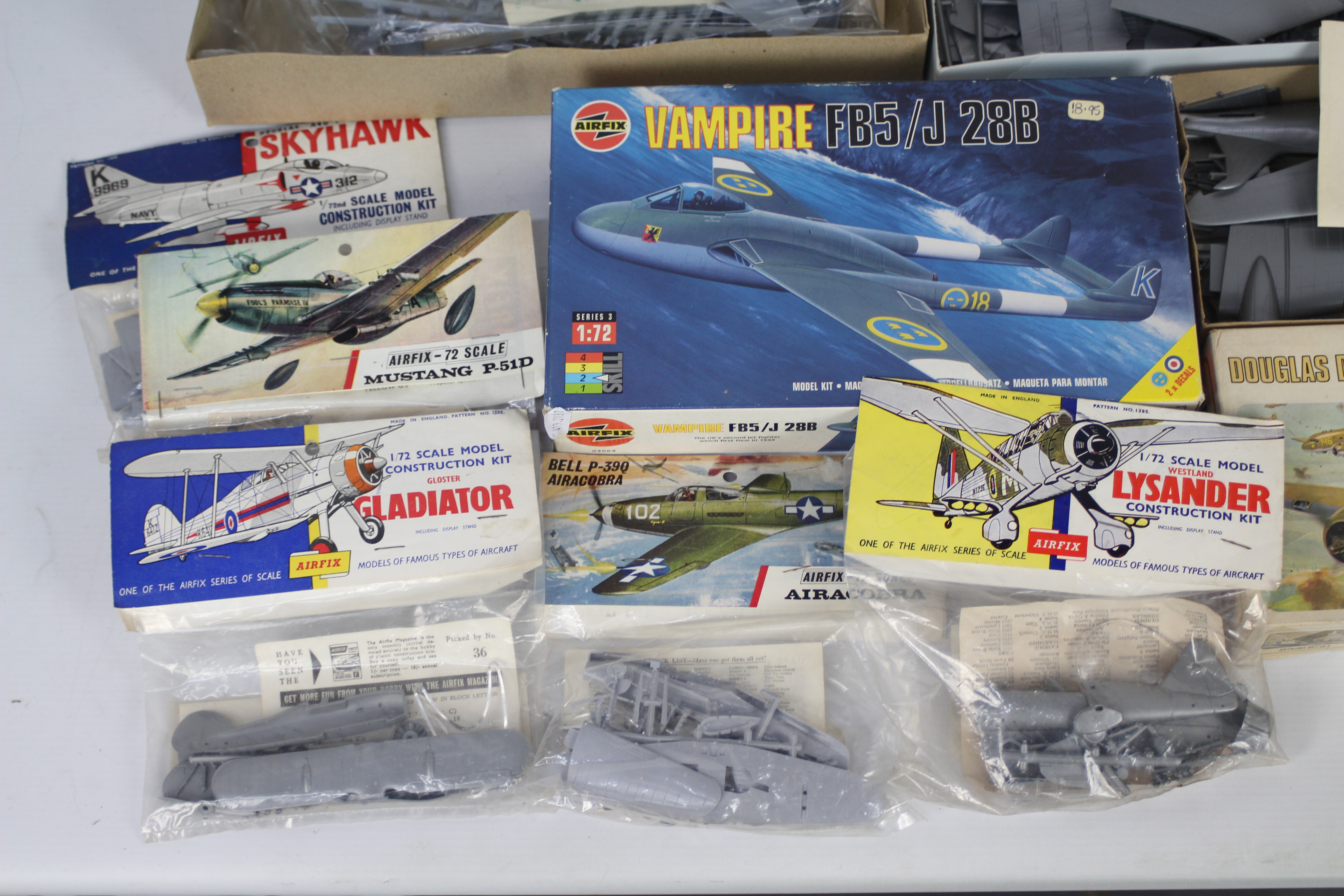 Airfix Kits - a collection of Airfix Kits to include 04045, 05012-8, 03064, 04003-1 and similar. - Image 2 of 4