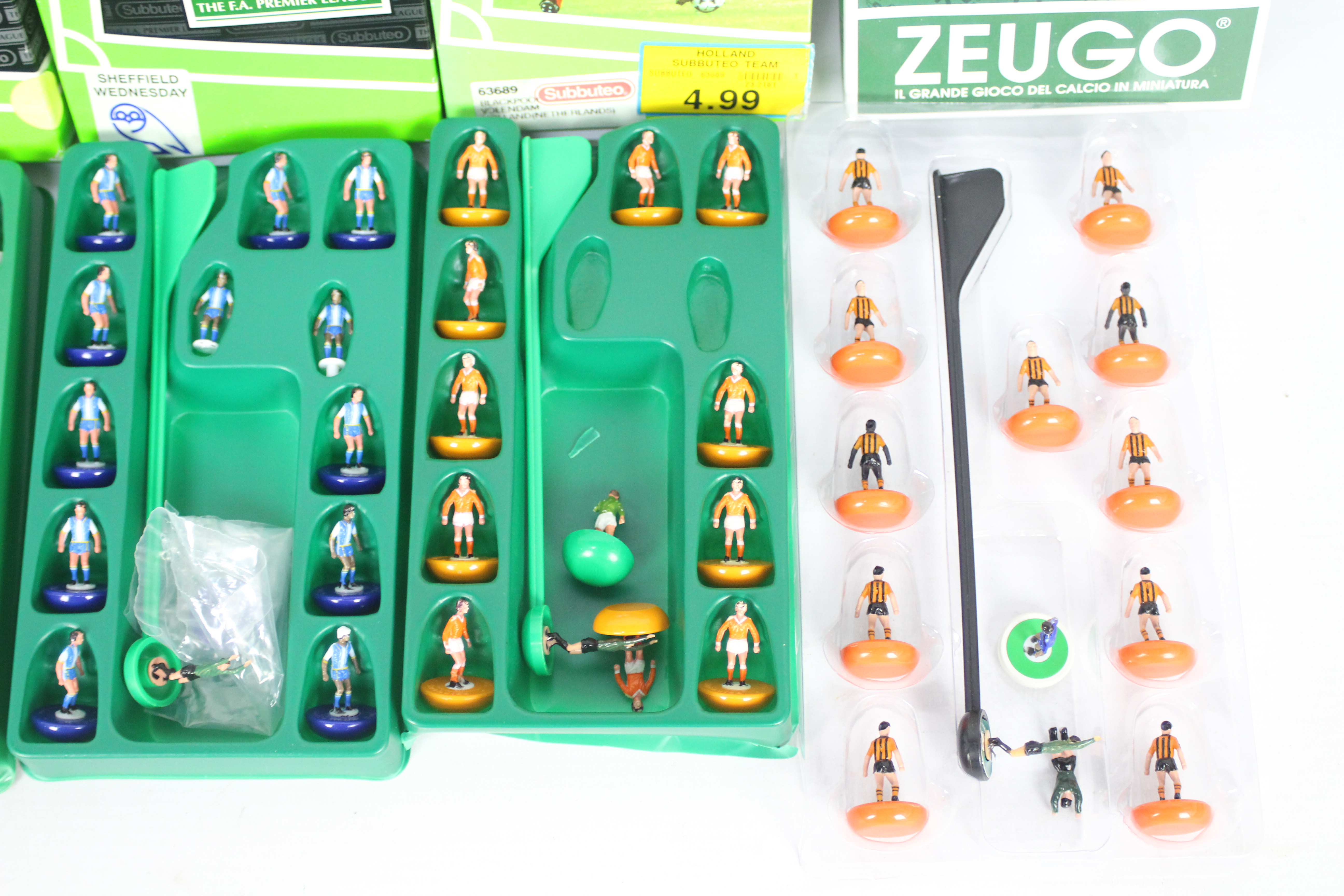 Subbuteo, Subbuteo Zeugo - Five boxed Subbuteo Lightweight teams. - Image 3 of 3