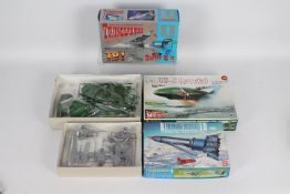 IMAI, Bandai, Thunderbirds, Gerry Anderson - Three boxed 'Gerry Anderson' themed plastic model kits.