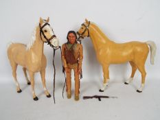 Marx - Johnny West - A Chief Cherokee figure with 2 x Palomino Thunderbolt horses and also includes