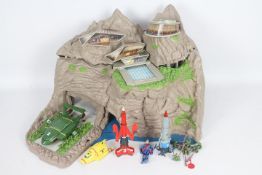 Vivid Imaginations - An unboxed Vivid Imaginations Thunderbirds Tracy Island Play set with vehicles.