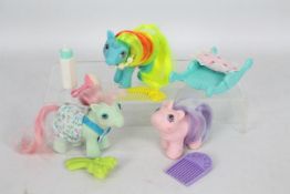 My Little Pony, Hasbro - Three loose My Little Pony G1, Baby Ponies.