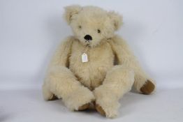 Bears By Angela - A large plush fully jointed bear called Shami made by Bears By Angela.