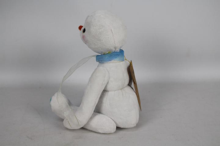 Bearmore Bears - A hand made fully jointed Snowman by Bearmore Bears. - Image 3 of 4