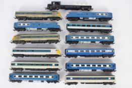 Hornby, Triang - An unboxed collection o