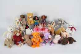 Ty - Hasbro - 2 x vintage Hasbro dolls with outfits and a bed along with 19 x Ty Beanie's.