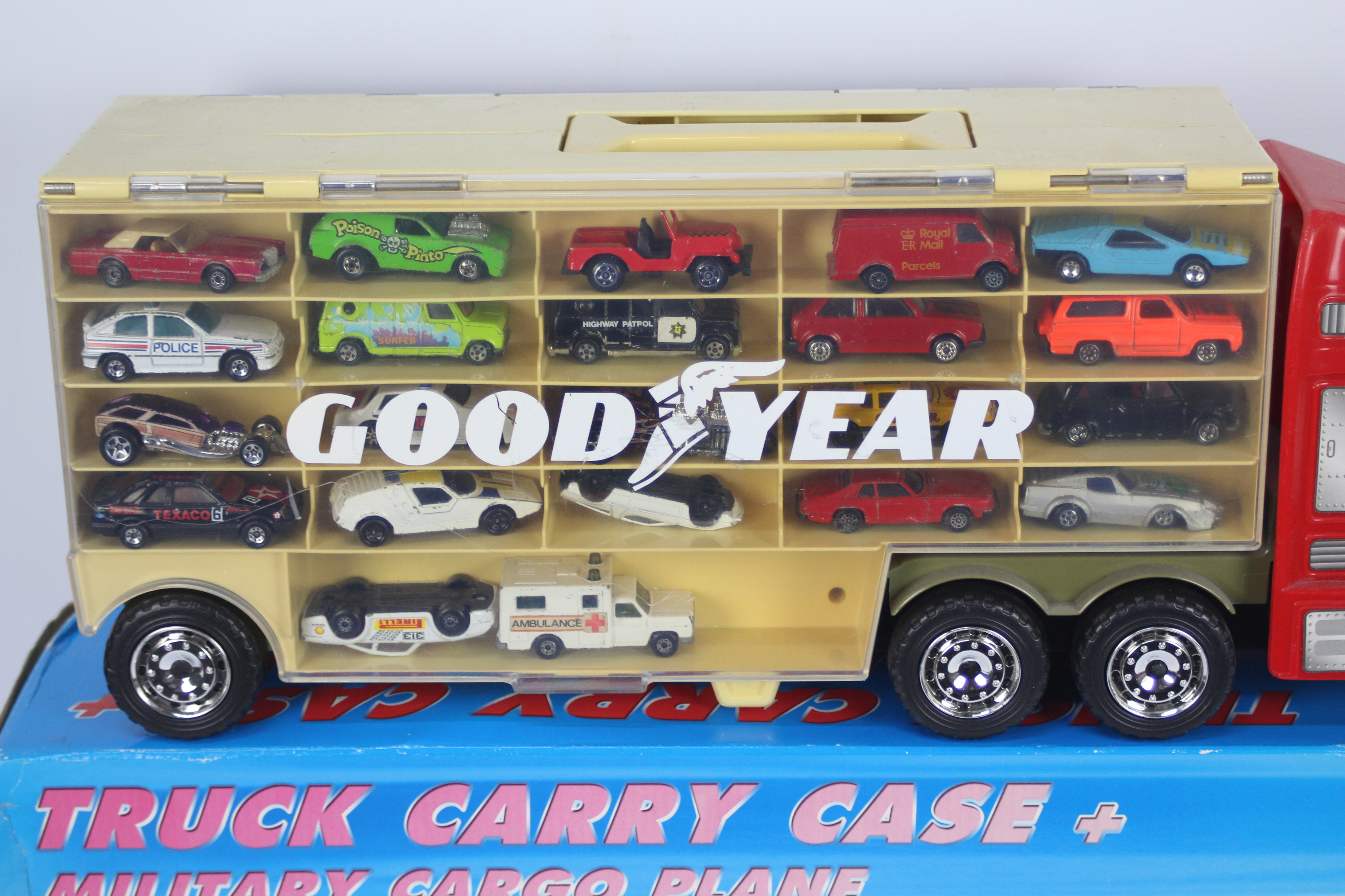 Mega Motors - 2 x large truck carry cases to carry Matchbox sized cars, - Image 2 of 6