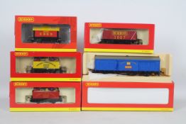 Hornby - A rake of 5 boxed Hornby OO Annual / Special Issue OO gauge wagons.