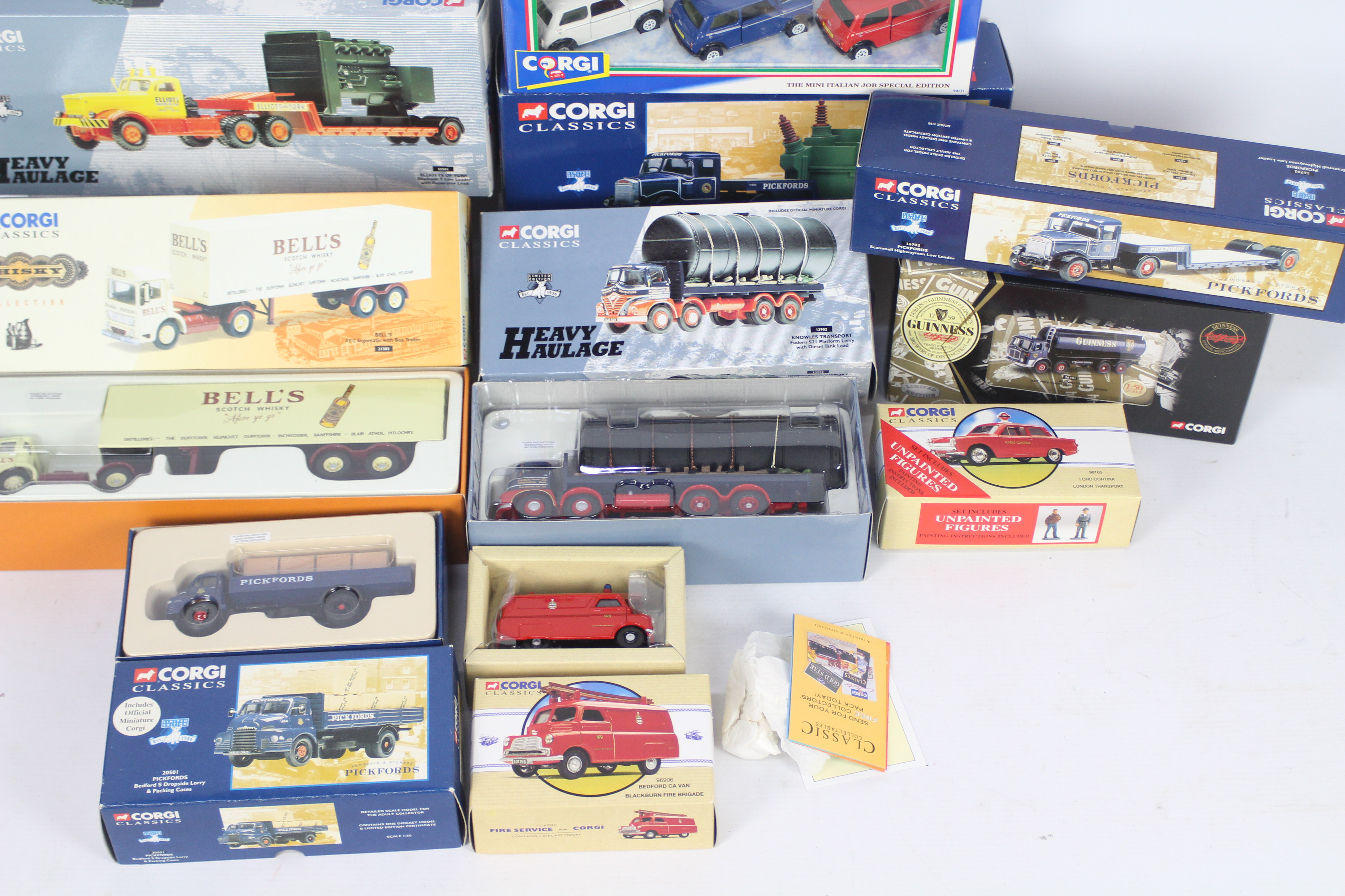 Corgi - A collection of 10 boxed Corgi diecast vehicles from various Corgi ranges. - Image 3 of 3