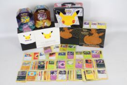 Pokemon - A collection of items including approx 260 loose cards,