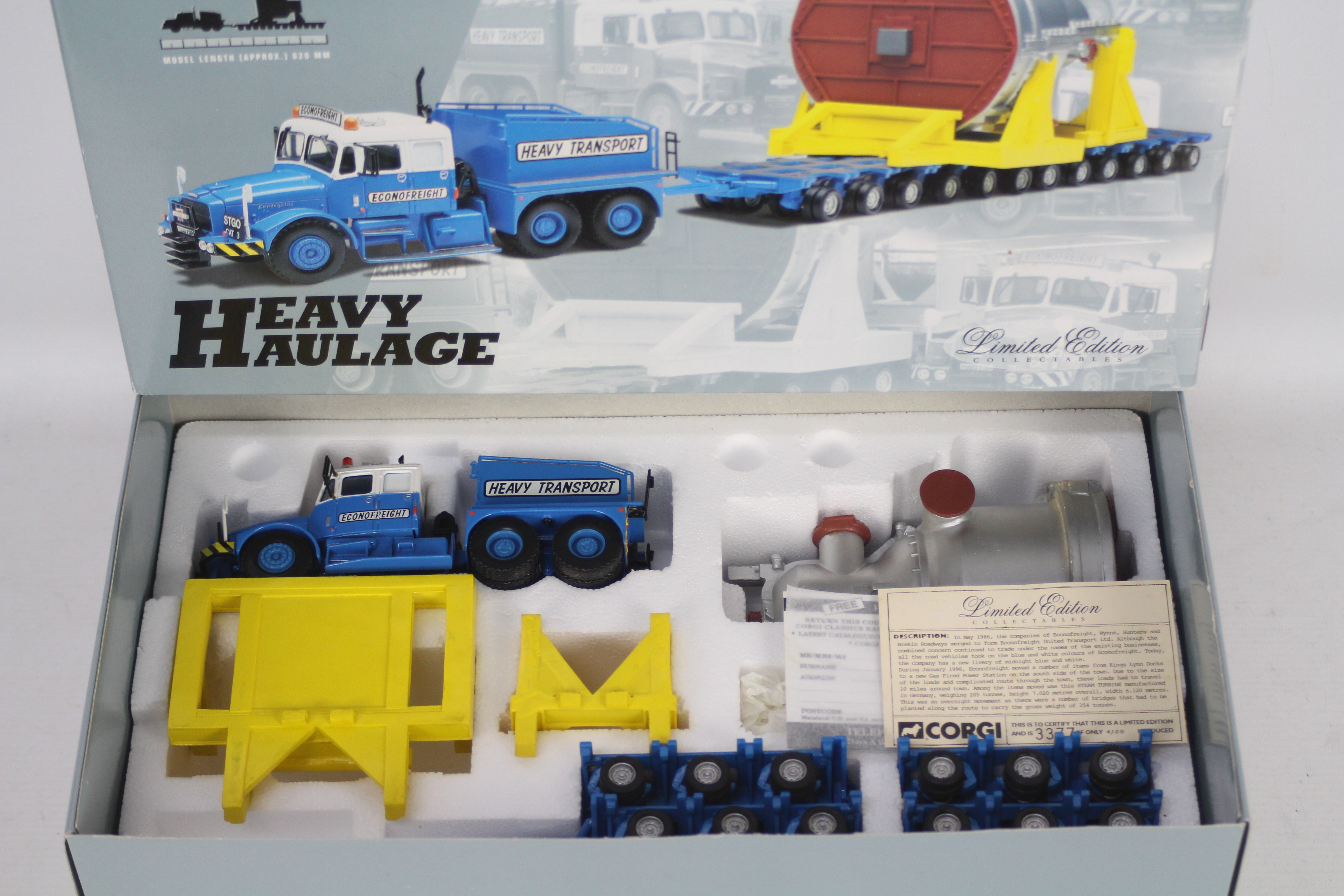 Corgi Heavy Haulage - A boxed Corgi Heavy Haulage Limited Edition #18001 Scammell Contractor with - Image 2 of 3