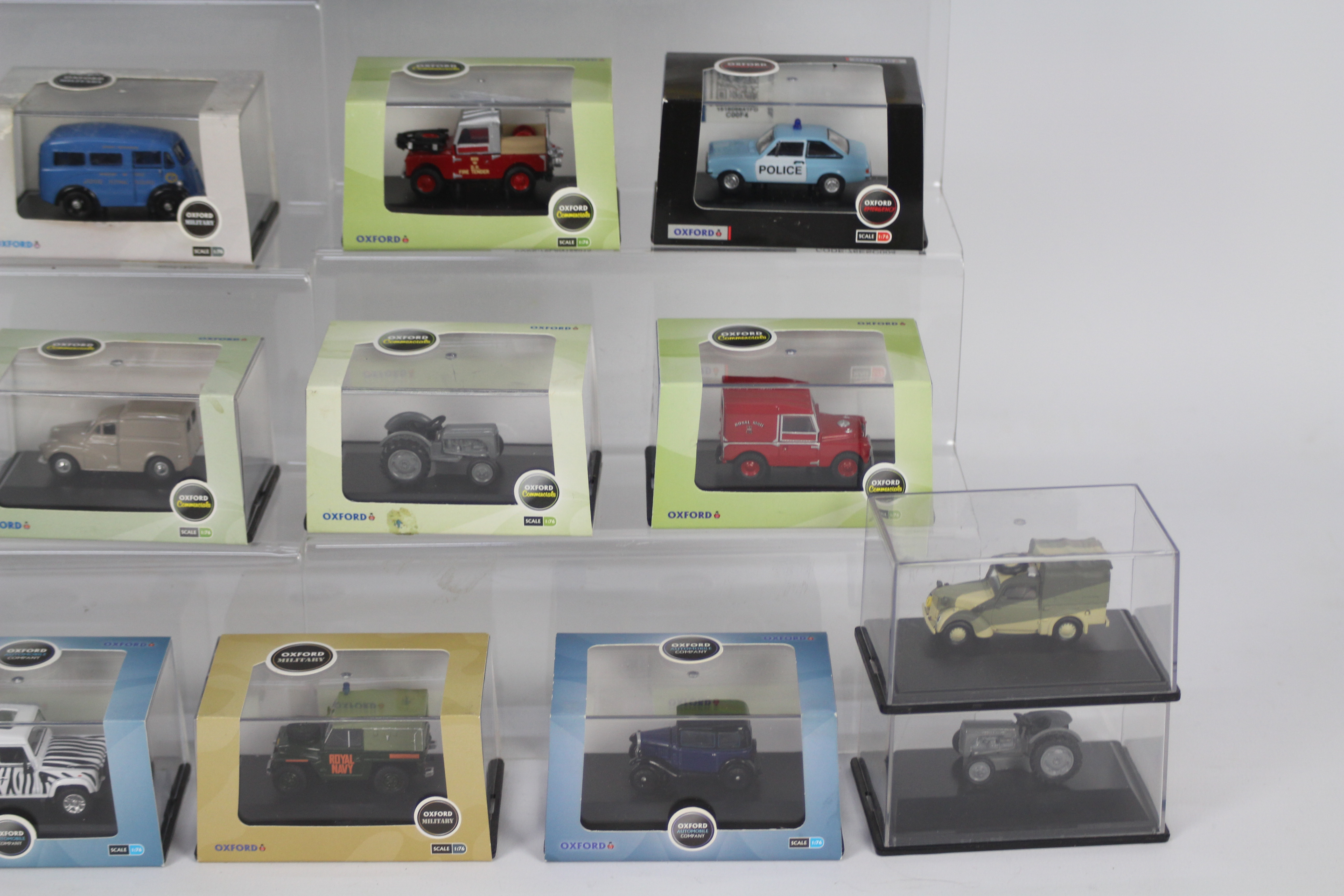 Oxford Diecast - a collection of 24 1:76 scale Oxford vehicles to include Oxford Military, - Image 4 of 4