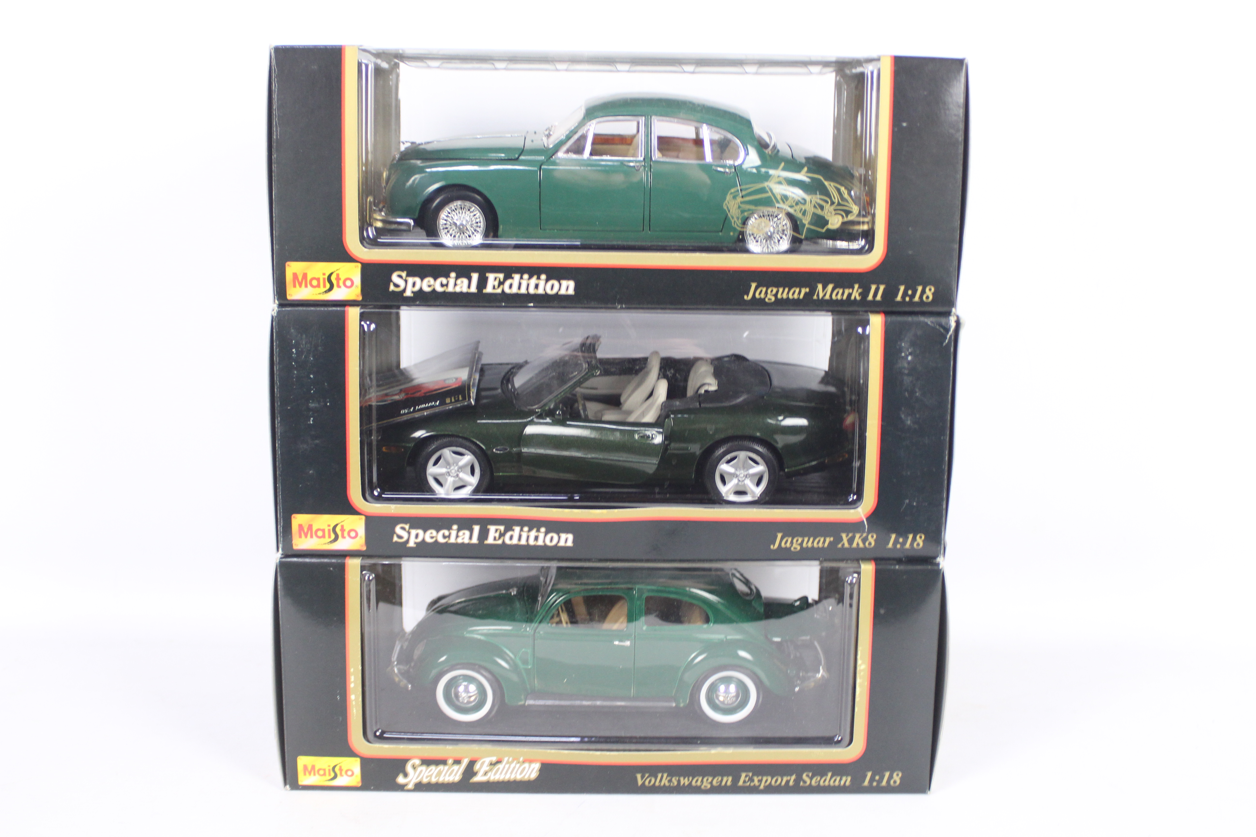 Maisto - Three boxed 1:18 scale 'Special Edition' diecast model cars from Maisto.