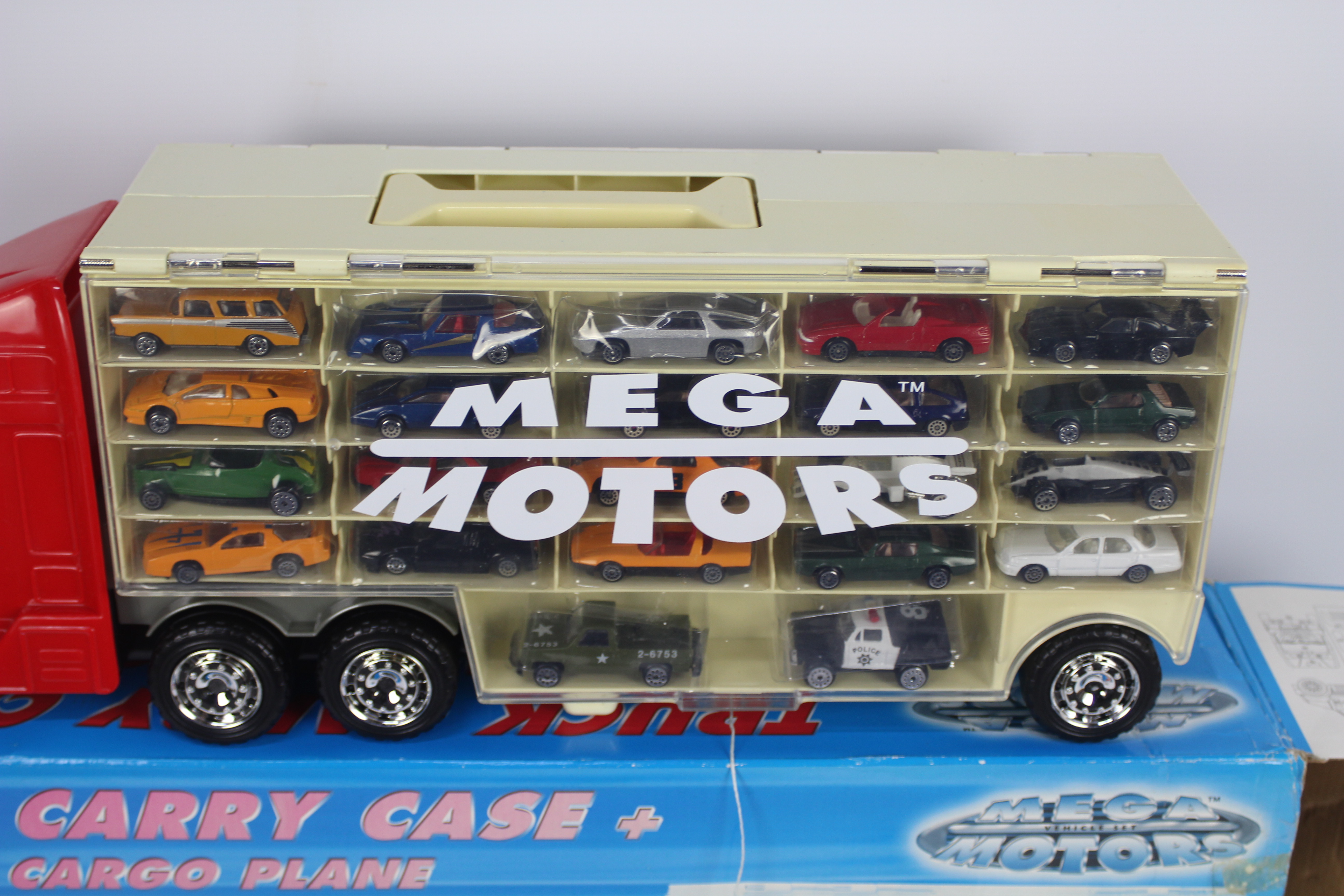Mega Motors - 2 x large truck carry cases to carry Matchbox sized cars, - Image 5 of 6