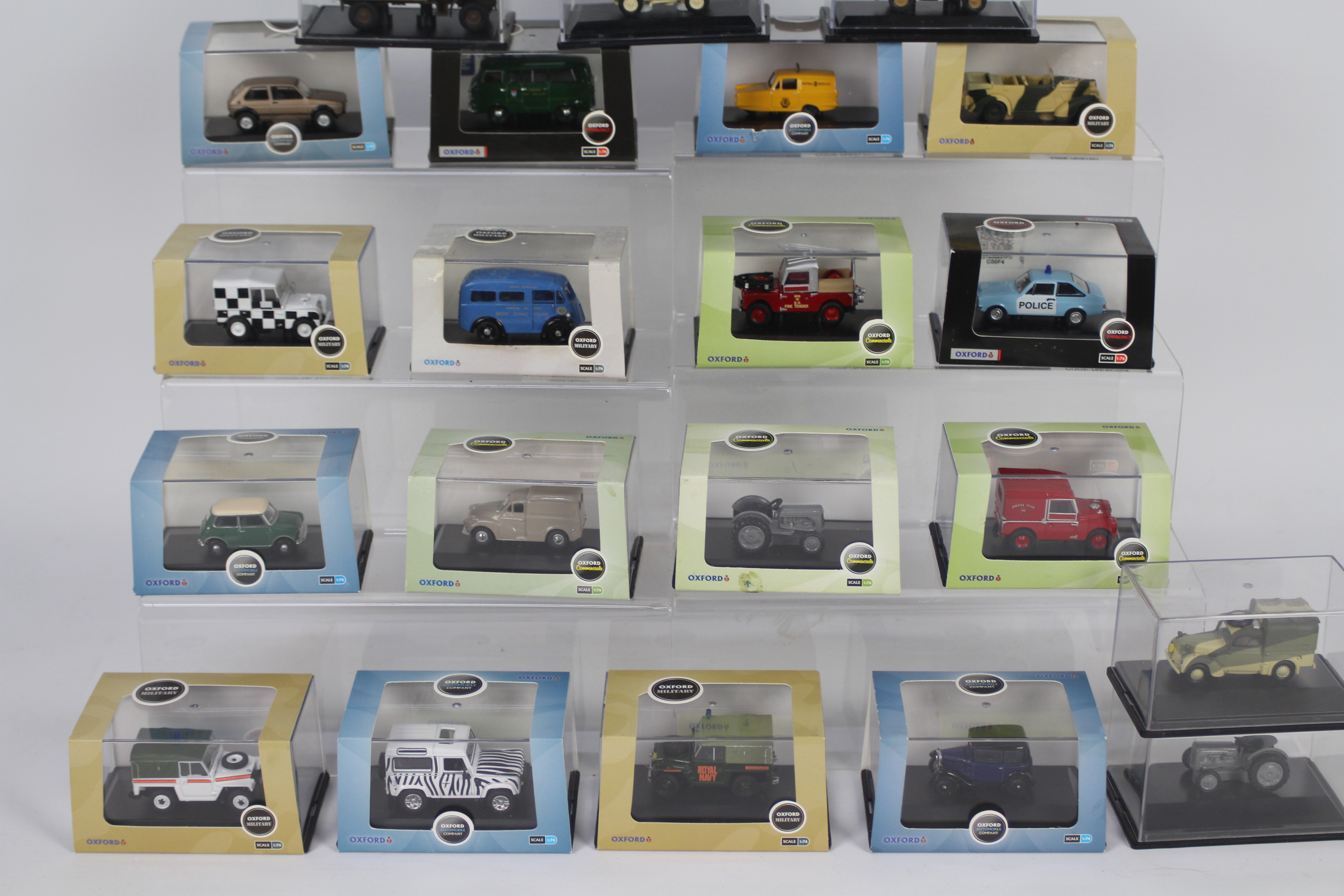 Oxford Diecast - a collection of 24 1:76 scale Oxford vehicles to include Oxford Military, - Image 3 of 4