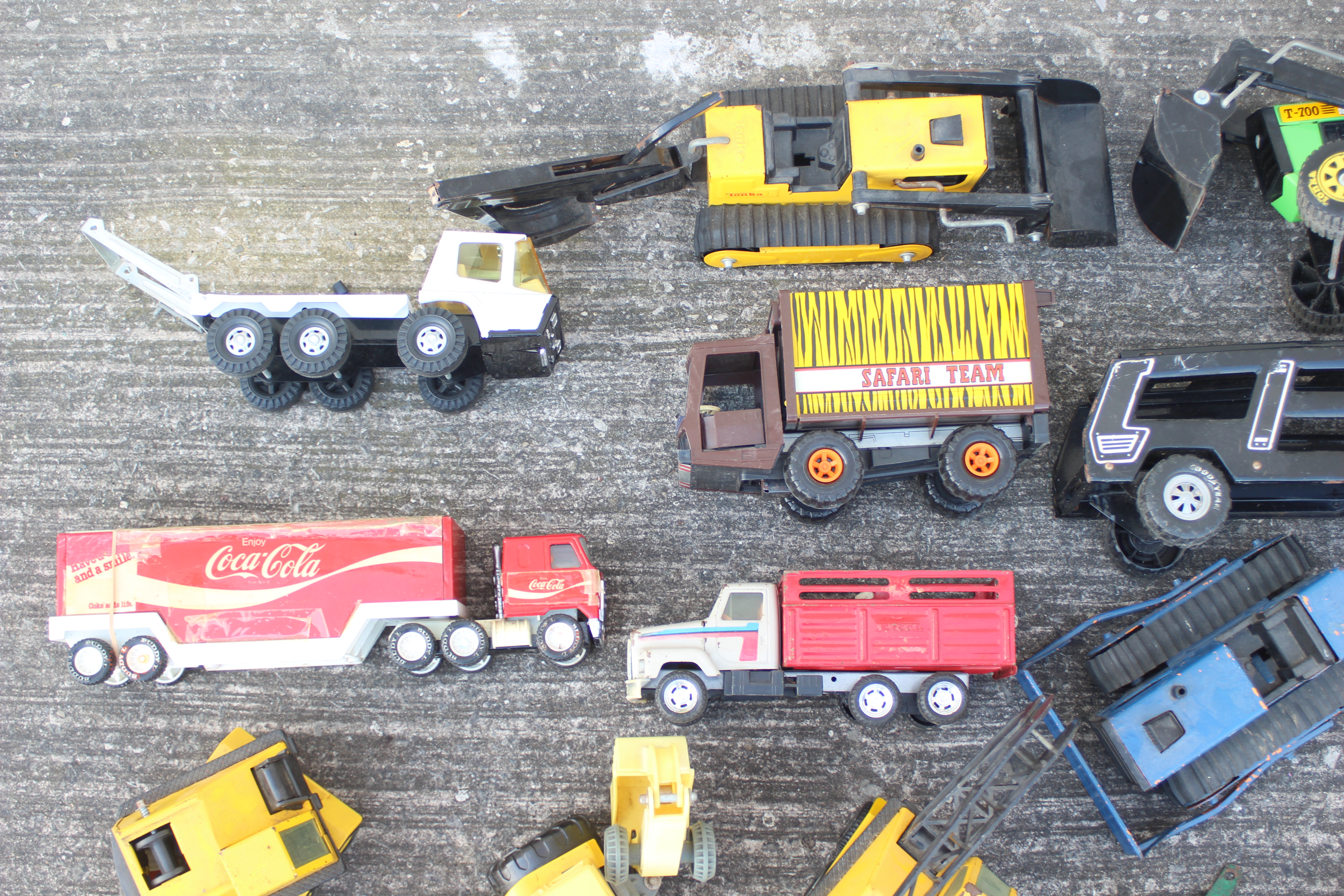 Tonka - Buddy L - 12 x vintage pressed steel trucks and tractors and two trailers. - Image 2 of 5