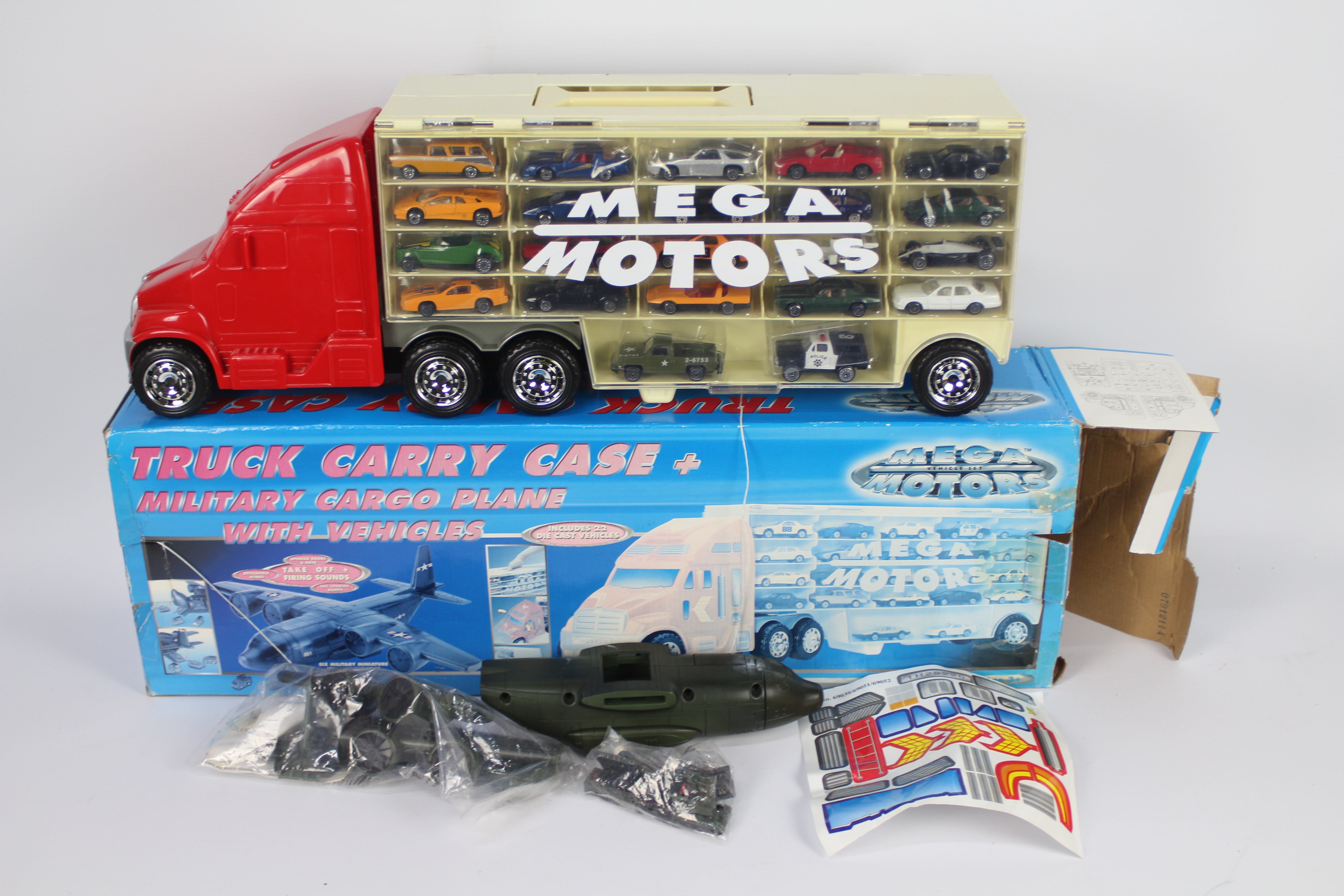 Mega Motors - 2 x large truck carry cases to carry Matchbox sized cars, - Image 4 of 6