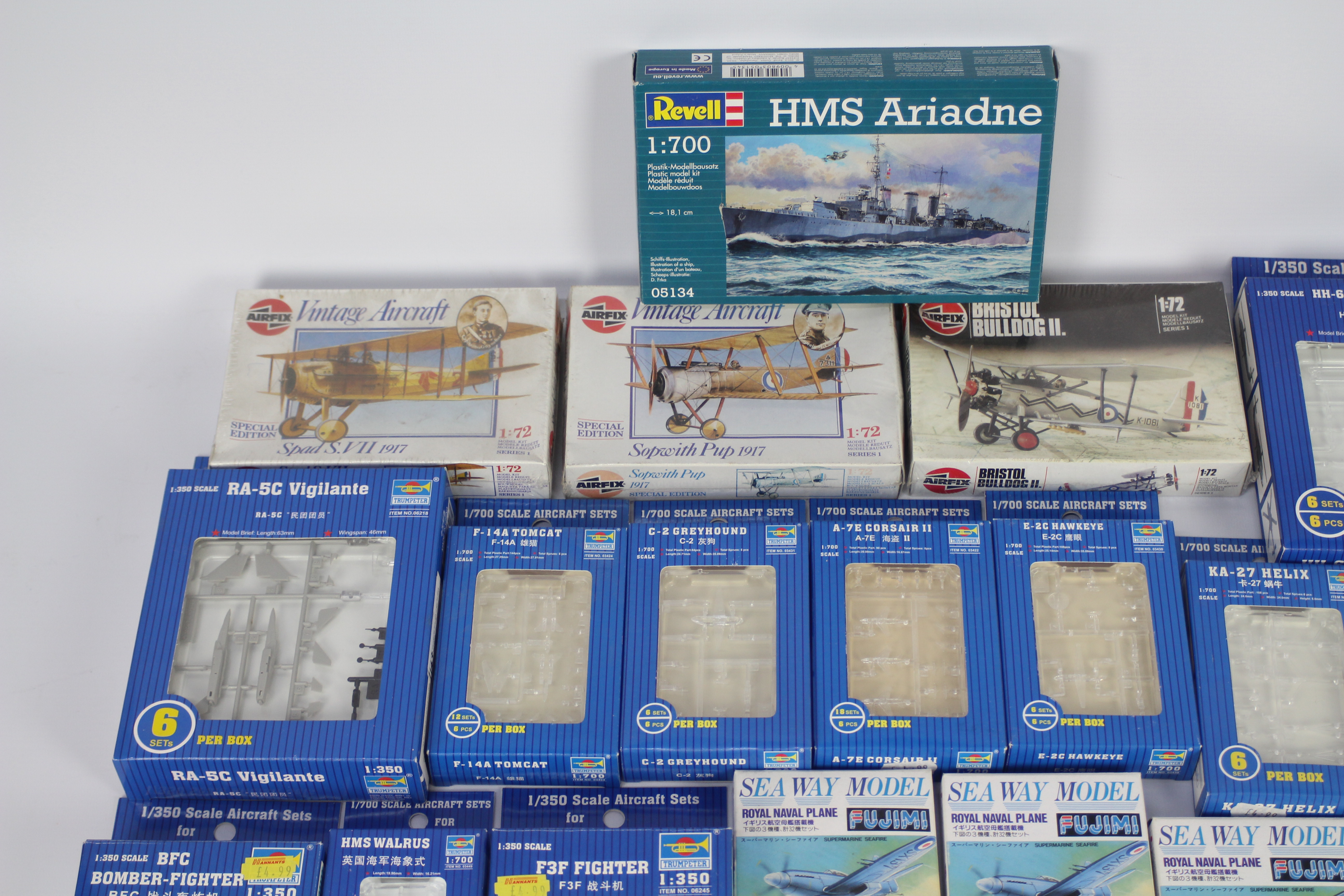 Airfix - Trumpeter - Fujimi - Revell - 18 x boxed model kits including ten in 1:700 scale, - Image 3 of 4