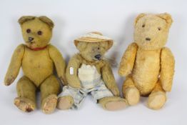 Russ Berrie, Other - Three unboxed teddy bears.