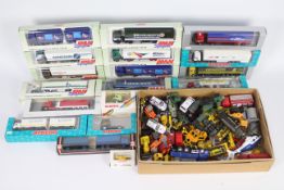 Herpa - Albedo - AMW - Hongwell - 18 x boxed and a quantity of loose cars and trucks in 1:87 scale