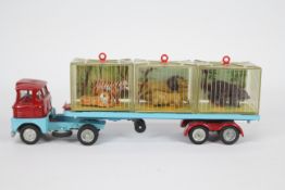 Corgi - Chipperfields - An unboxed Chipperfields Scammell Menagerie lorry with all three cages and