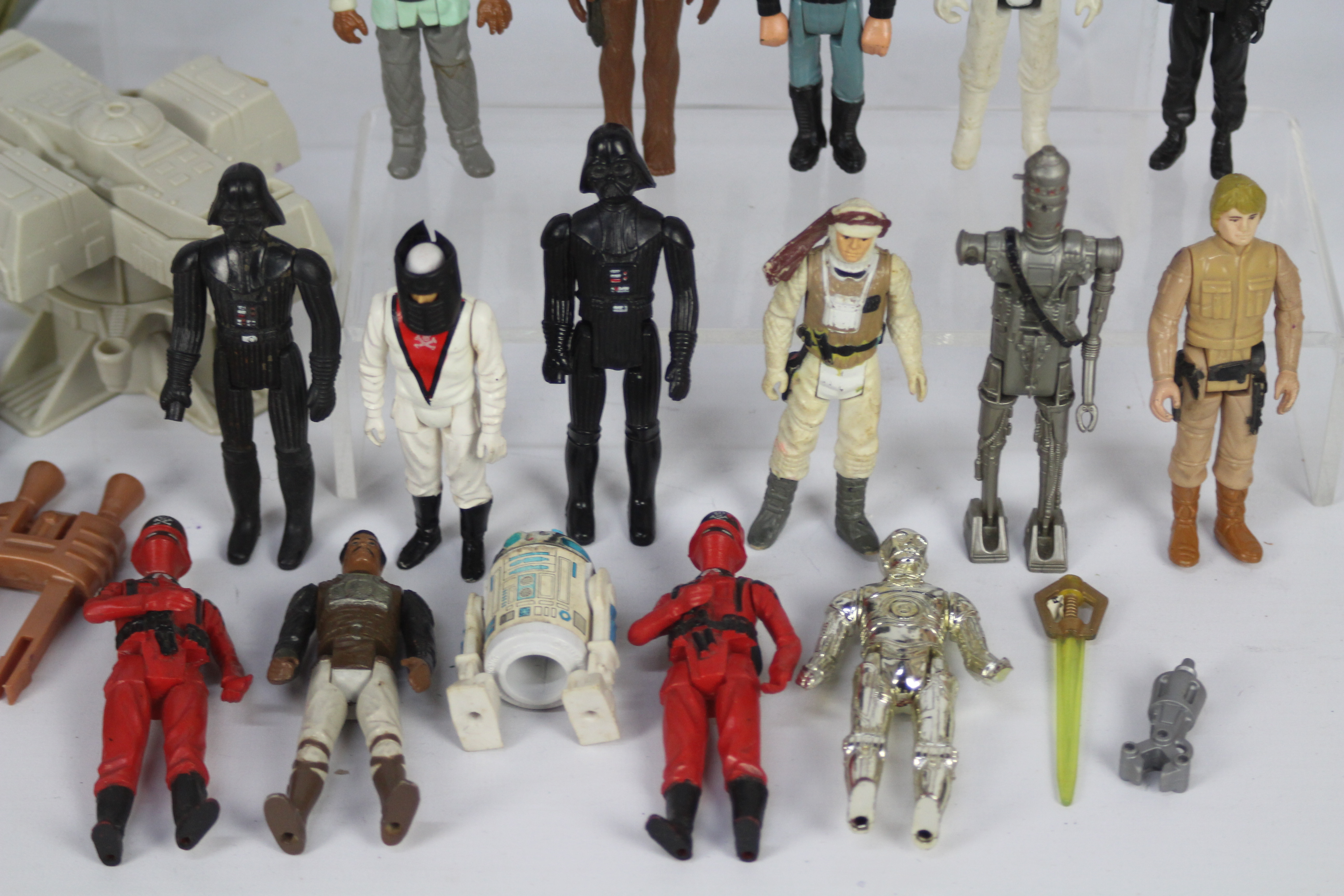 Star Wars - LFL - GMFGI - A collection of Star Wars figures and accessories and some other figures. - Image 4 of 5