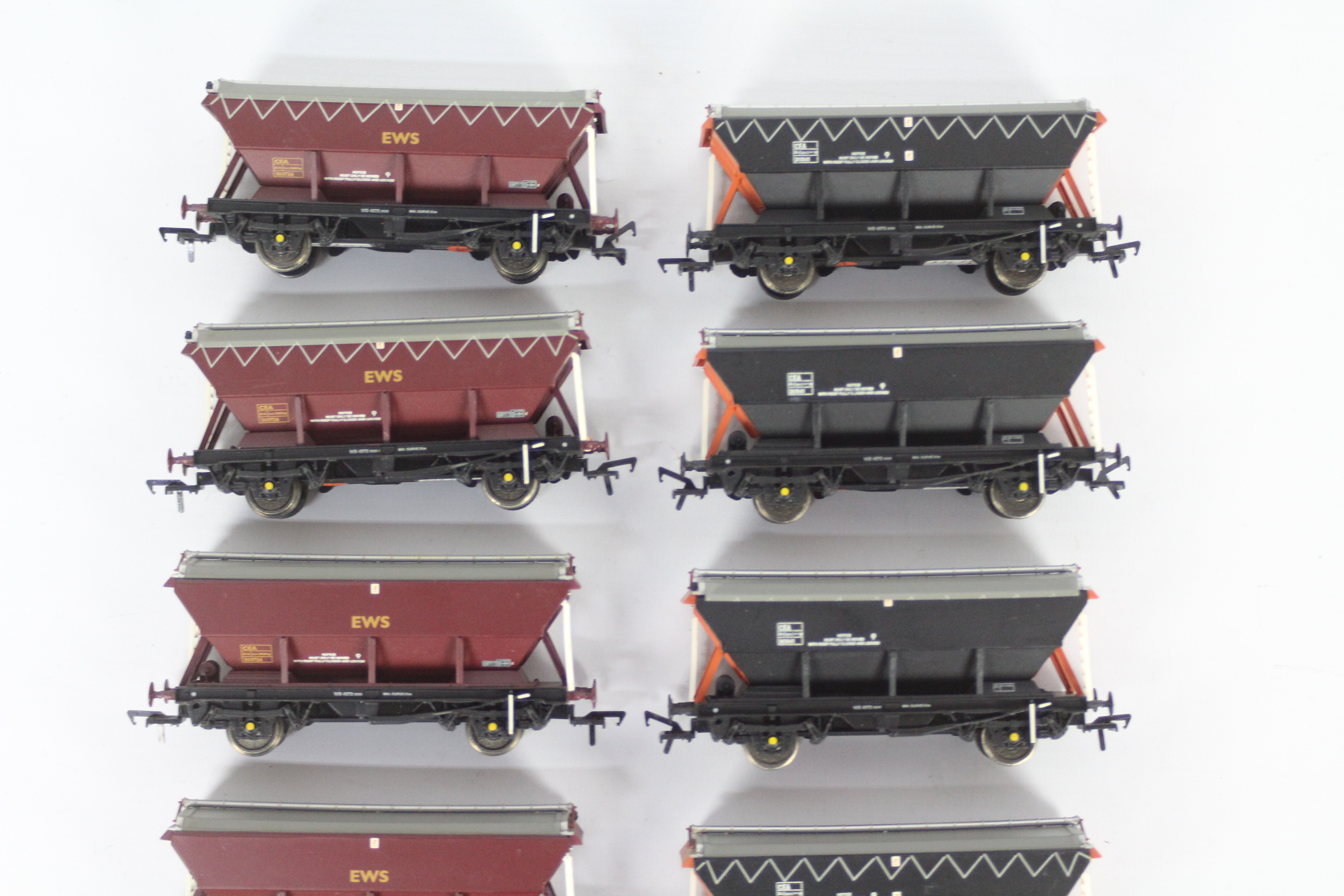 Bachmann - A rake of 12 unboxed OO gauge 46T Hopper Wagons from Bachmann. - Image 3 of 3