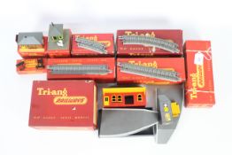 Tri-ang - 11 x boxed items of 00 gauge track and accessories including Complete Station Set # R80,