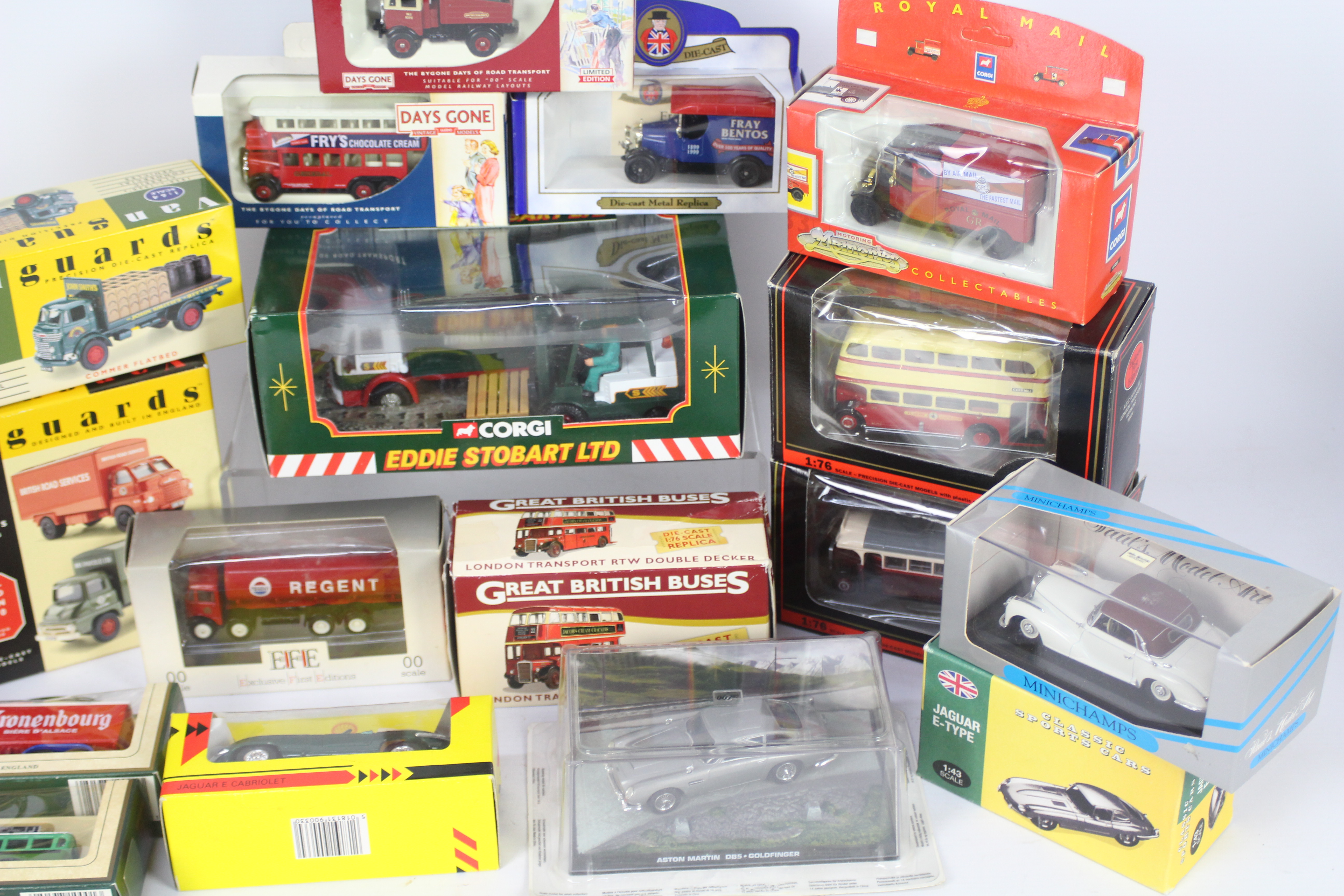 Minichamps - Atlas - EFE - Corgi - Oxford - 17 x boxed models including Mercedes Benz 300 S - Image 4 of 4