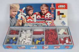 Lego - An unused 1960s Lego set # 050.