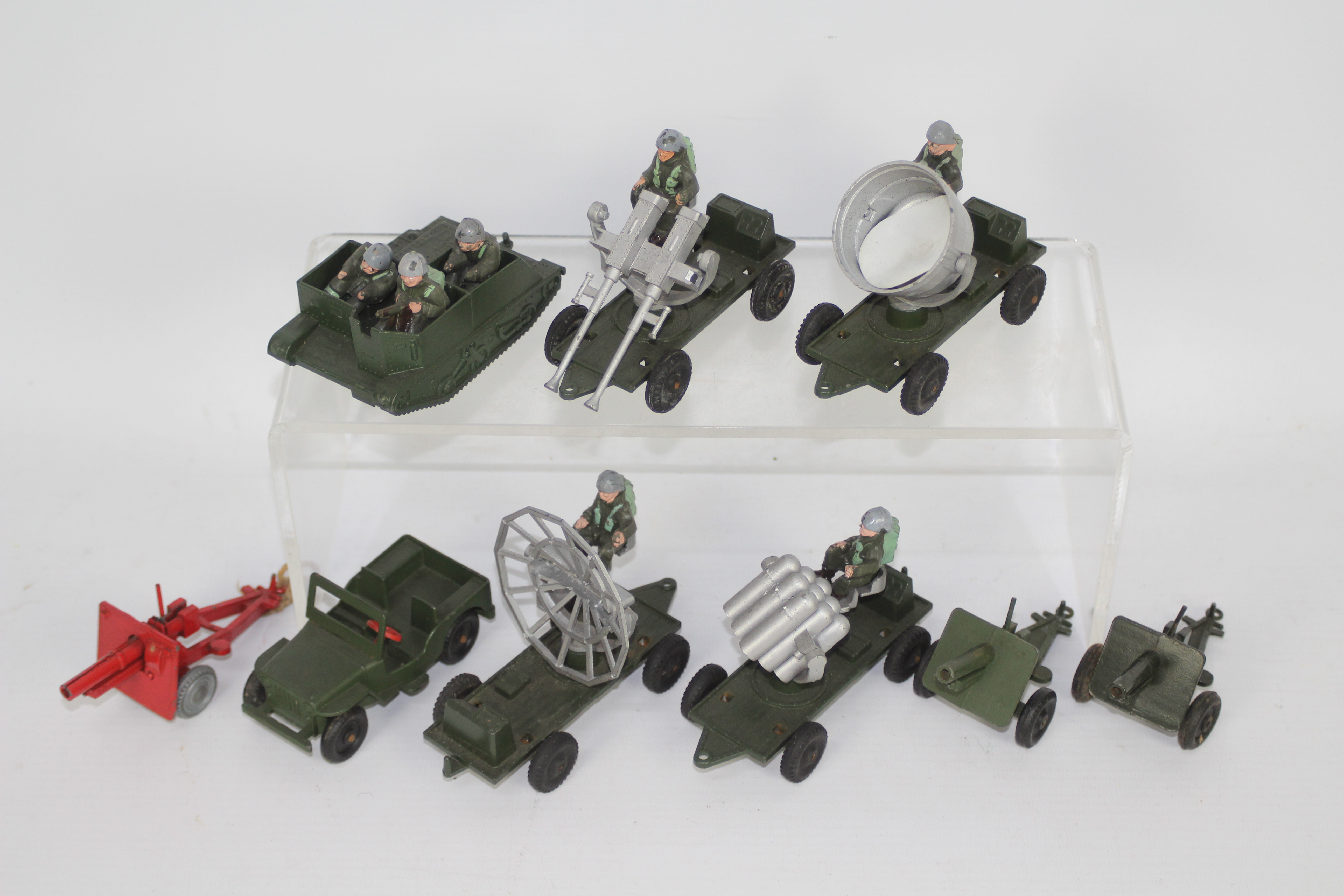 Lone Star - A collection of 9 x Military models including Bren Gun Carrier, 4 x trailers with guns,