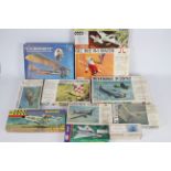 Williams Bros - Testors - Hawk - Maquette - Arba - 11 x boxed aircraft model kits in several scales