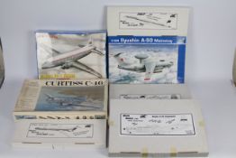 Welsh Models - Trumpeter - Williams Bros - Maquette - 7 boxed aircraft model kits in various scales