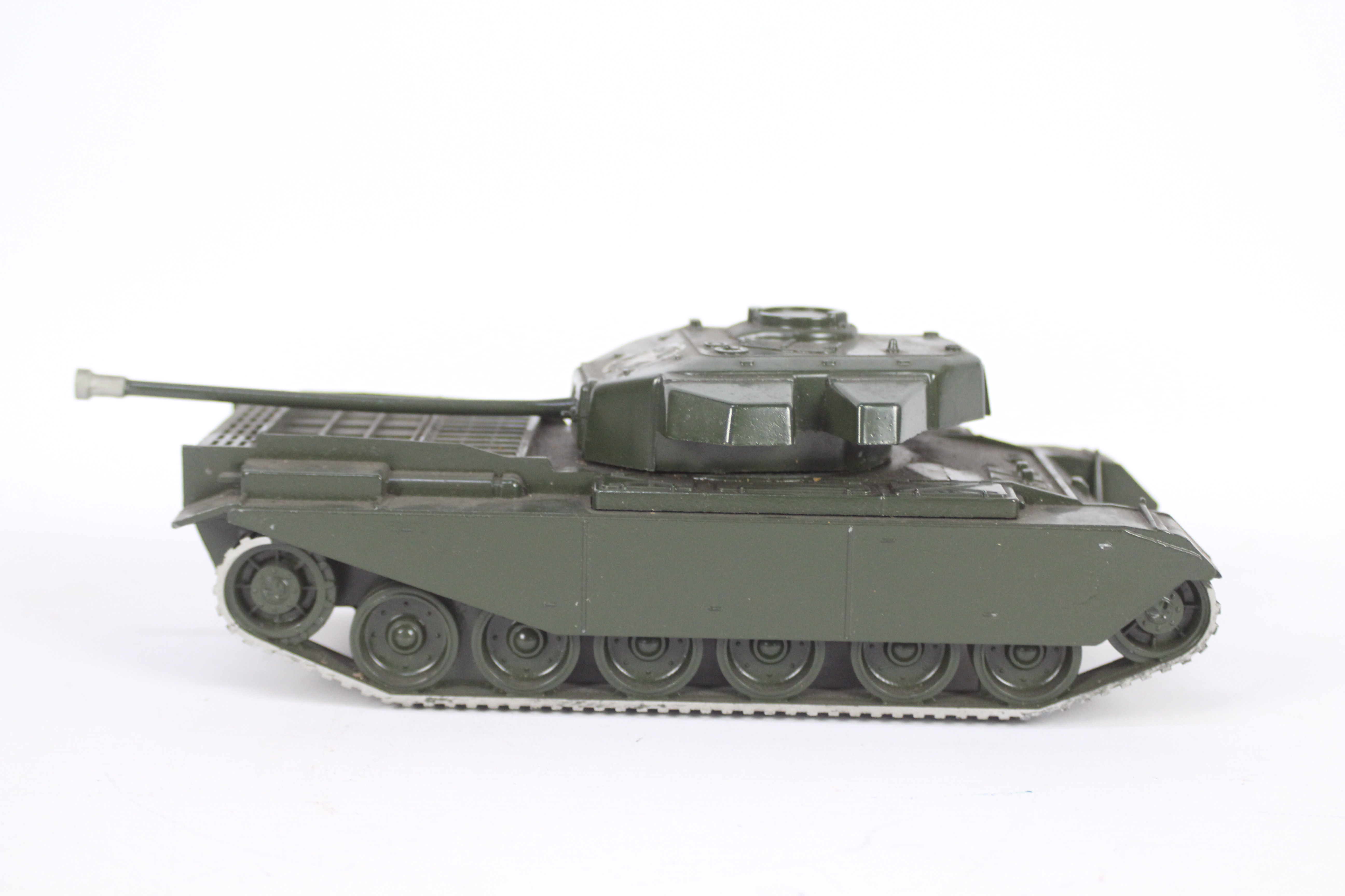 Britains - A boxed vintage Britains Centurion Tank # 2150. - Image 3 of 7