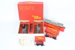 Tri-ang - 4 x boxed items of 00 gauge rolling stock,