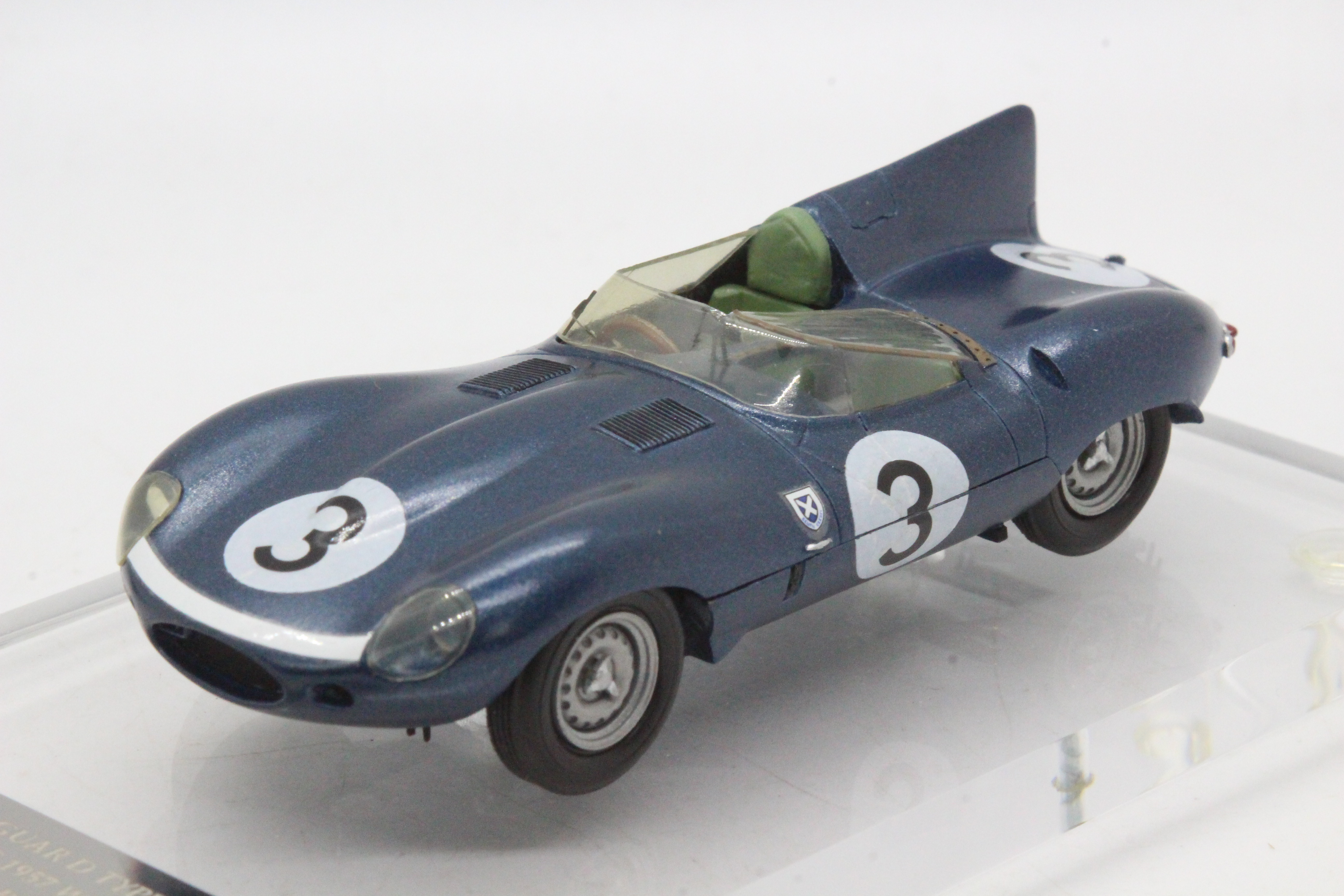 MPH Models, Tim Dyke - A boxed MPH Models #XXX Jaguar D-Type Le Mans 1957 'Ecurie Ecosse' R. - Image 3 of 8