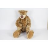 Janet Clarke - A large golden mohair jointed bear by Janet Clarke,
